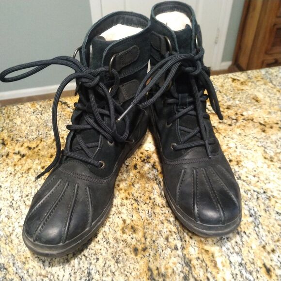UGG Azaria Black Waterproof Suede Lace Up Leather Winter Boots 1017380 Women's 7 - Picture 3 of 12